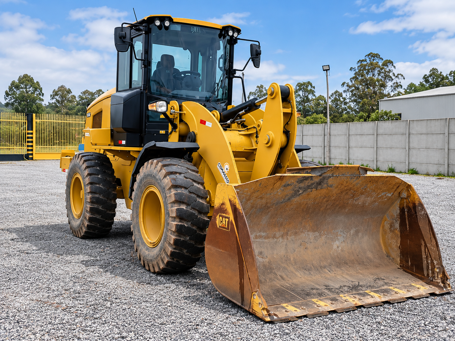 Pá carregadeira CAT disponível para locação